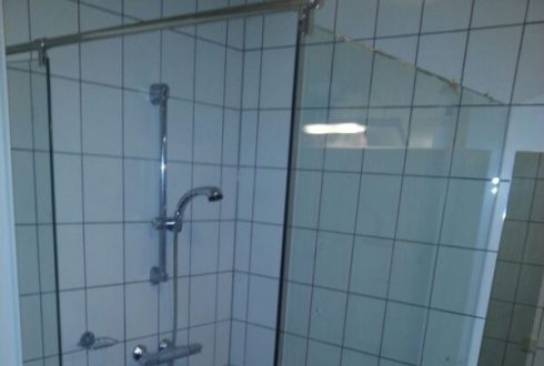 Het plaatsen van een douchewand Maastricht