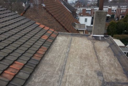 Renoveren van een dak met aansluiting van pannen Heerlen